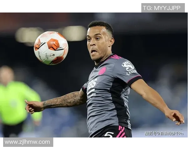 足球俱乐部引进顶级球星的战略与市场影响分析